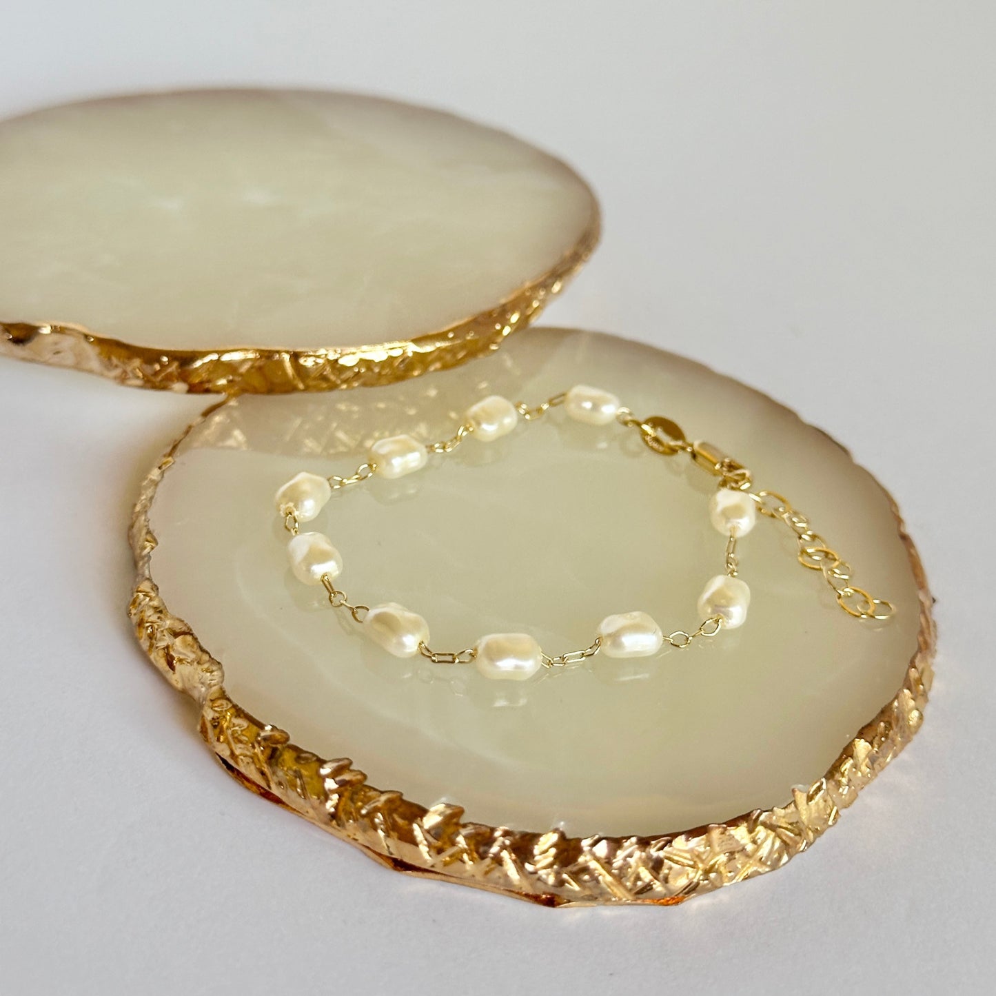 Pearly Shells Bracelet