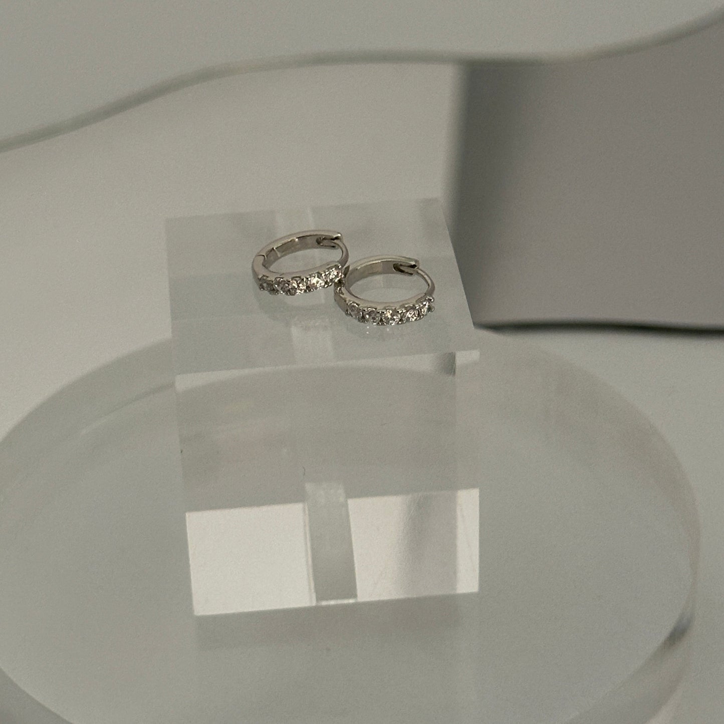 Micro Clarity Huggie White Gold