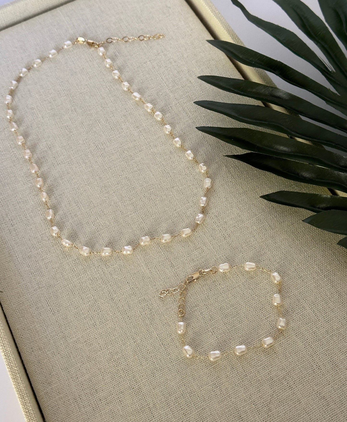 Pearly Shells Necklace